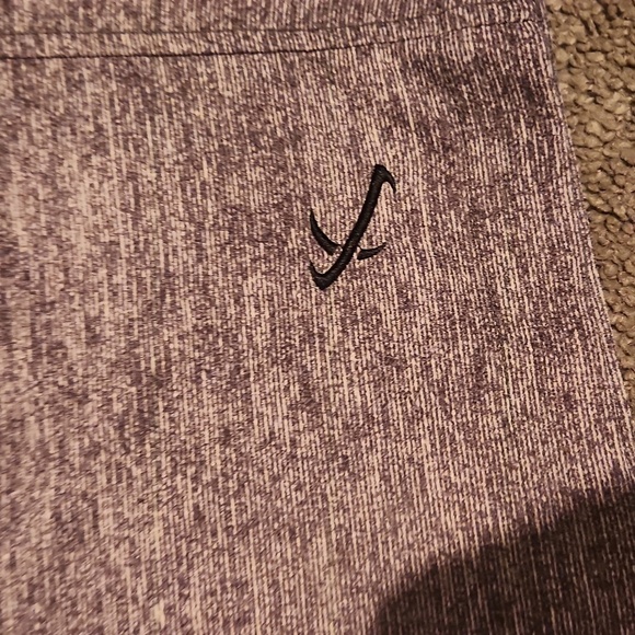 LOST Gray Casual Shorts - Picture 4 of 8